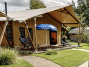 Zijaanzicht tent.png