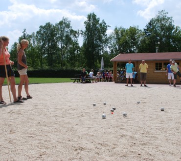 jeu de boules.JPG