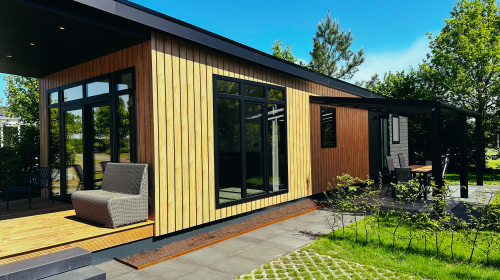Sunlodge_buitenaanzicht_voor.png