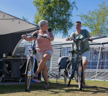 Comfort 2 dames met fiets